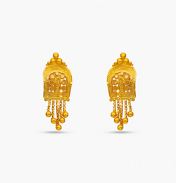 The Pretty Avenue Earring